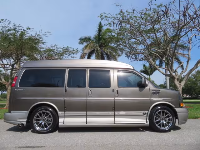 2013 GMC Savana - 1GDS7DC45D1127414 - Image #4
