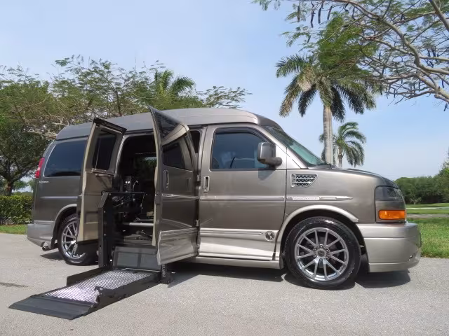 2013 GMC Savana - 1GDS7DC45D1127414 - Image #1